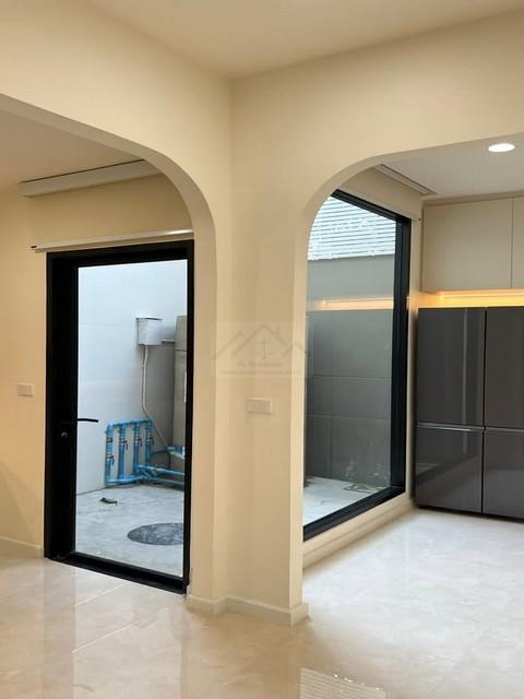 ประกาศฟรี! ซื้อ-ขาย-เช่า คอนโด บ้าน ทาวน์โฮม ที่ดิน และพื้นที่เชิงพาณิชย์ทั่วประเทศไทย ทุกทำเล ทุกงบประมาณ ไม่มีค่าใช้จ่าย ลงง่าย ขายไว เข้าถึงผู้ซื้อโดยตรง 5 500966pic4.jpg