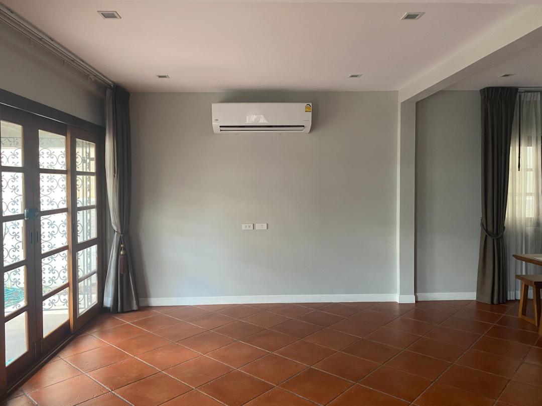 ประกาศฟรี! ซื้อ-ขาย-เช่า คอนโด บ้าน ทาวน์โฮม ที่ดิน และพื้นที่เชิงพาณิชย์ทั่วประเทศไทย ทุกทำเล ทุกงบประมาณ ไม่มีค่าใช้จ่าย ลงง่าย ขายไว เข้าถึงผู้ซื้อโดยตรง 4 500335pic3.jpg