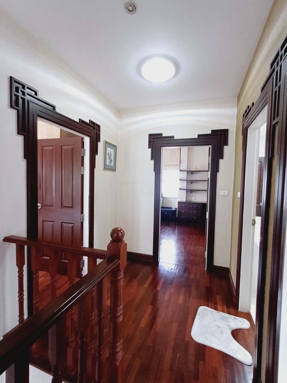 ประกาศฟรี! ซื้อ-ขาย-เช่า คอนโด บ้าน ทาวน์โฮม ที่ดิน และพื้นที่เชิงพาณิชย์ทั่วประเทศไทย ทุกทำเล ทุกงบประมาณ ไม่มีค่าใช้จ่าย ลงง่าย ขายไว เข้าถึงผู้ซื้อโดยตรง 5 222498pic4.jpg