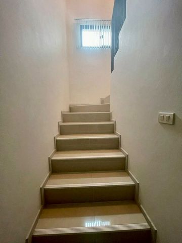 ประกาศฟรี! ซื้อ-ขาย-เช่า คอนโด บ้าน ทาวน์โฮม ที่ดิน และพื้นที่เชิงพาณิชย์ทั่วประเทศไทย ทุกทำเล ทุกงบประมาณ ไม่มีค่าใช้จ่าย ลงง่าย ขายไว เข้าถึงผู้ซื้อโดยตรง 5 222499pic4.jpg